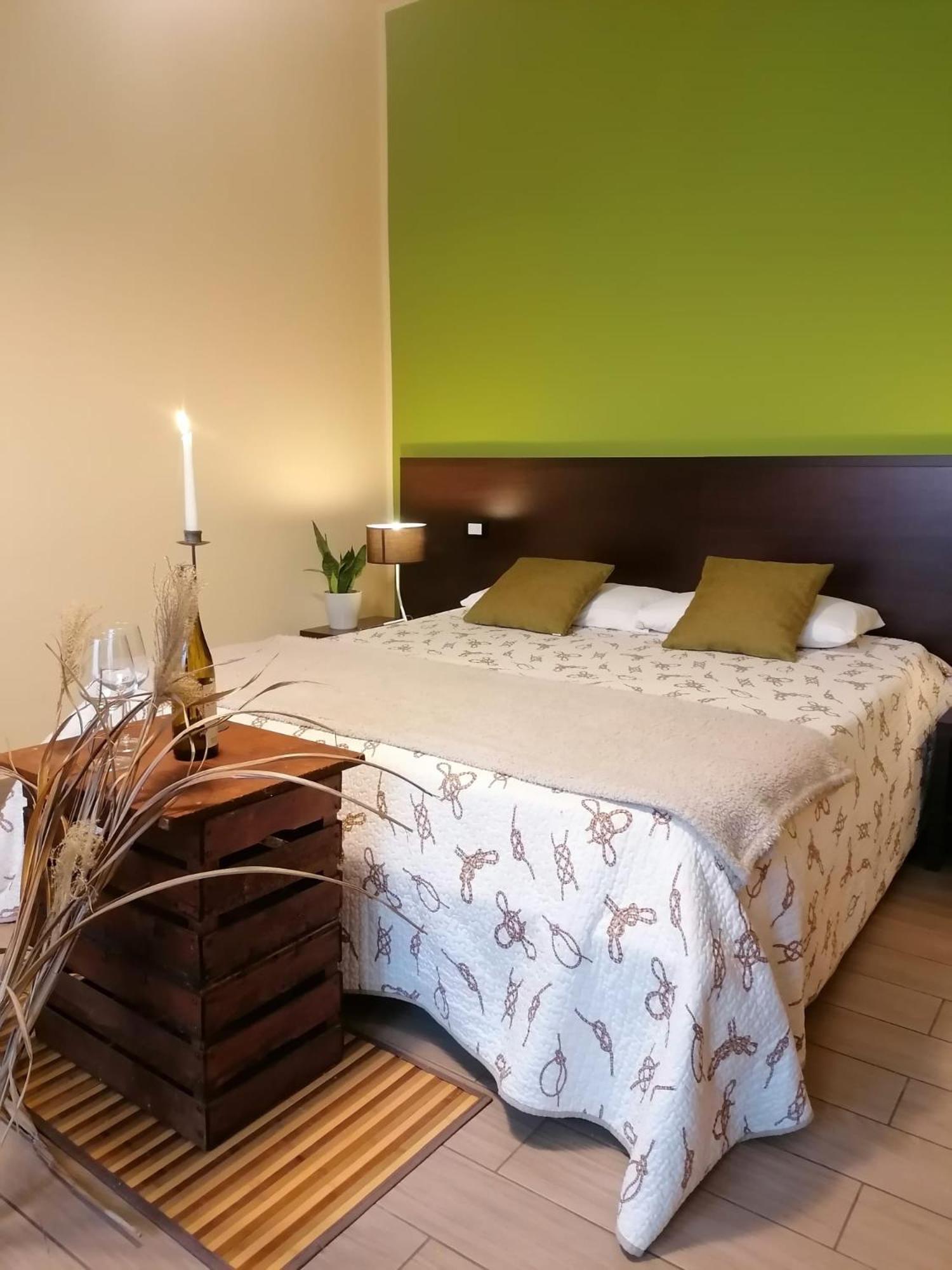 Oasi Di Arcadia Hotel Santa Giulia Buitenkant foto