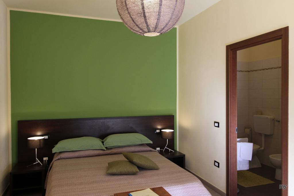 Oasi Di Arcadia Hotel Santa Giulia Buitenkant foto